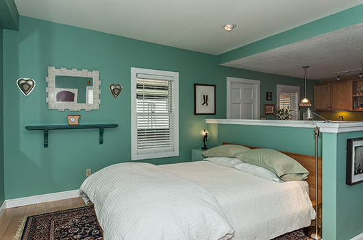 luxurious bed in burlington vt vacation rental studio apartment